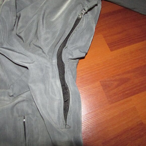 LIQUID Boardwear Q5K Snowboard Ski Jacket Coat - Mens Large - Picture 5 of 11